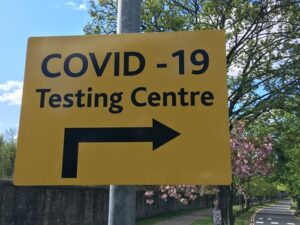 Photo of sign to Covid-19 testing centre